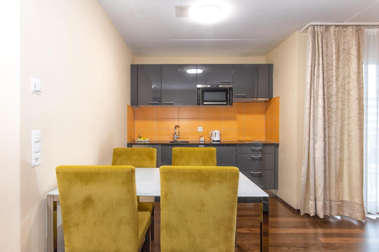Hotel Residence Loren - Contact & Contactless Check-In Устер Экстерьер фото
